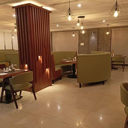 Hotel Preethi Classic Towers Утакаманд Экстерьер фото