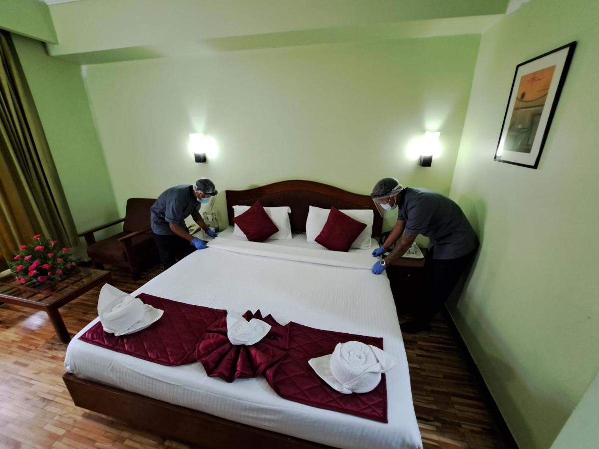 Hotel Preethi Classic Towers Утакаманд Экстерьер фото