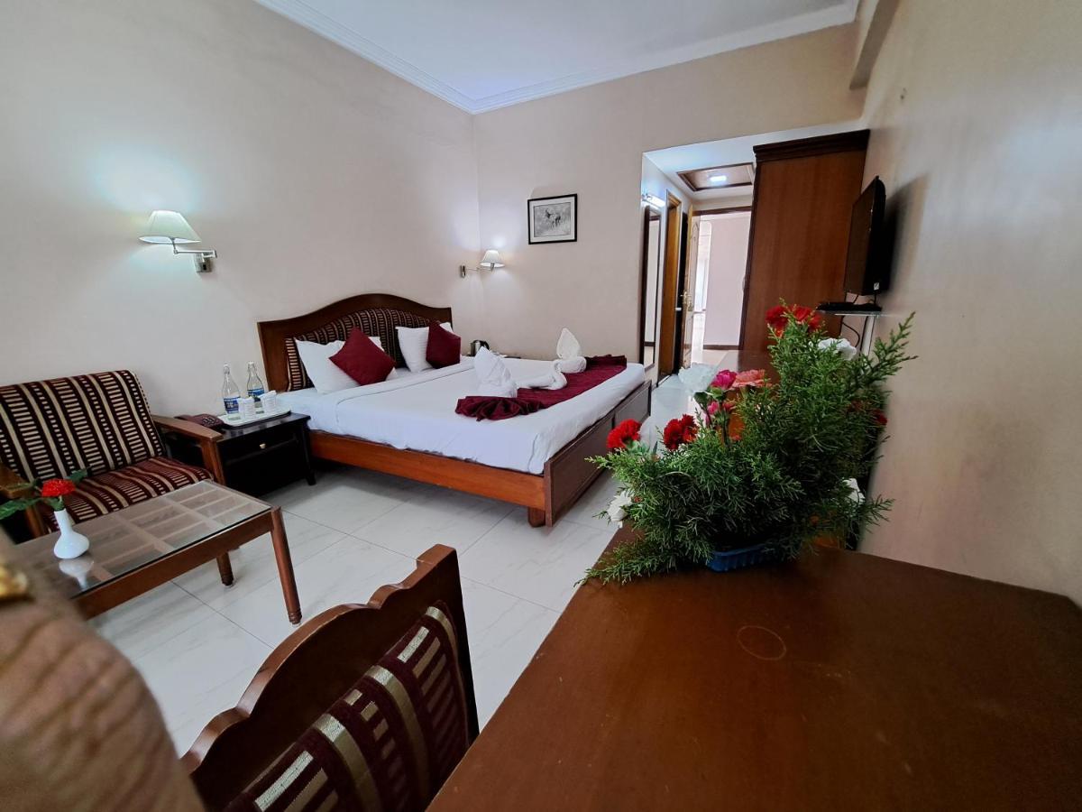 Hotel Preethi Classic Towers Утакаманд Экстерьер фото