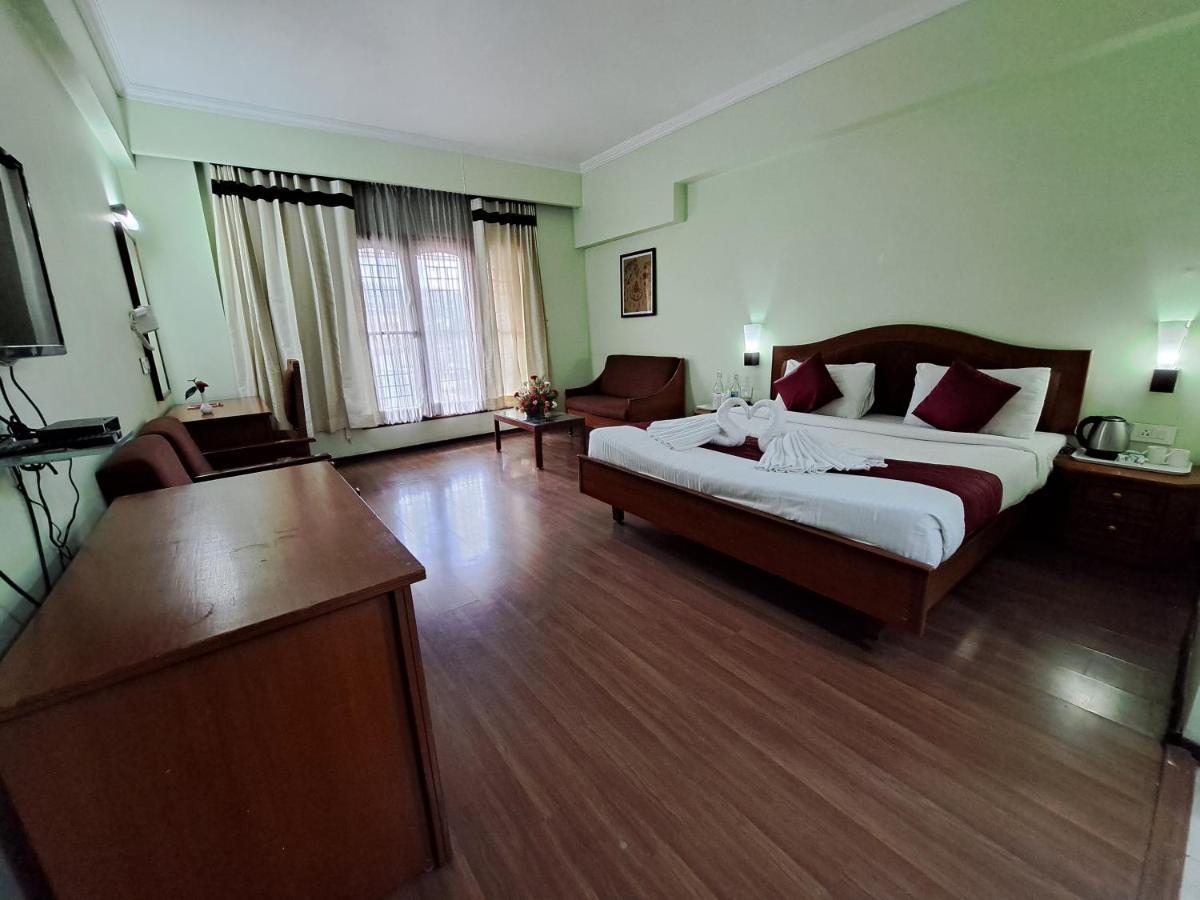 Hotel Preethi Classic Towers Утакаманд Экстерьер фото