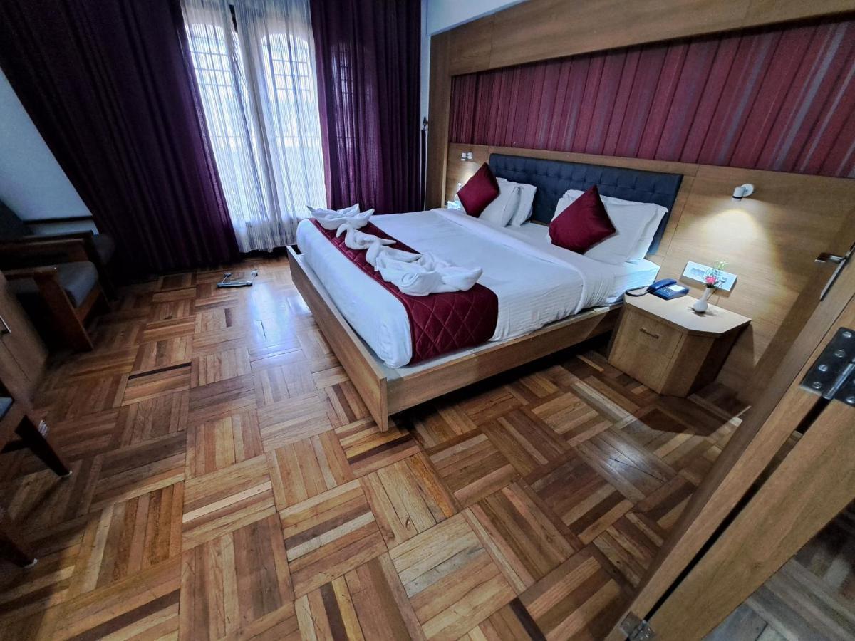 Hotel Preethi Classic Towers Утакаманд Экстерьер фото