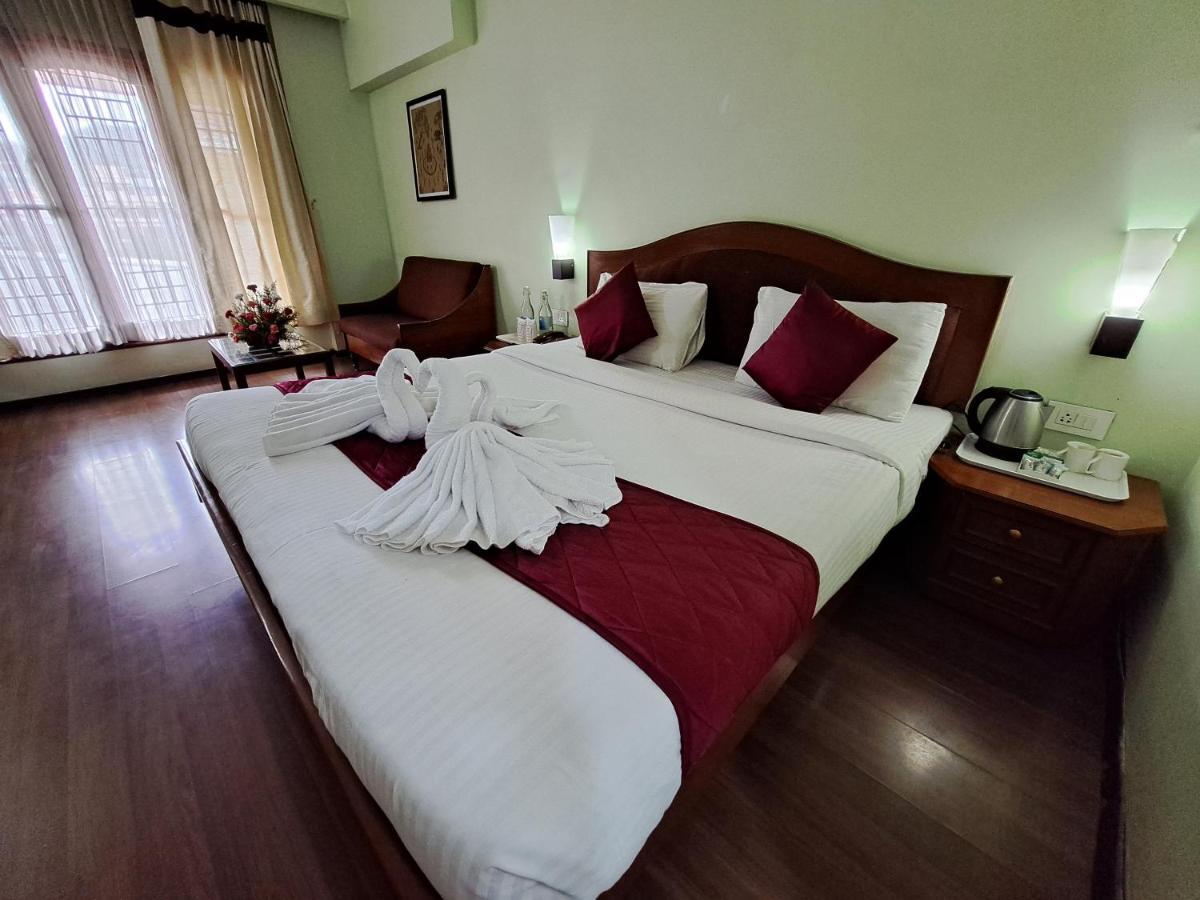 Hotel Preethi Classic Towers Утакаманд Экстерьер фото